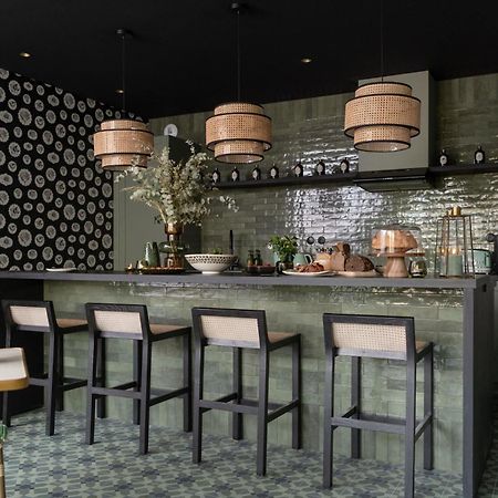 Domaine De Bellescize Hotel Chasselay Bagian luar foto