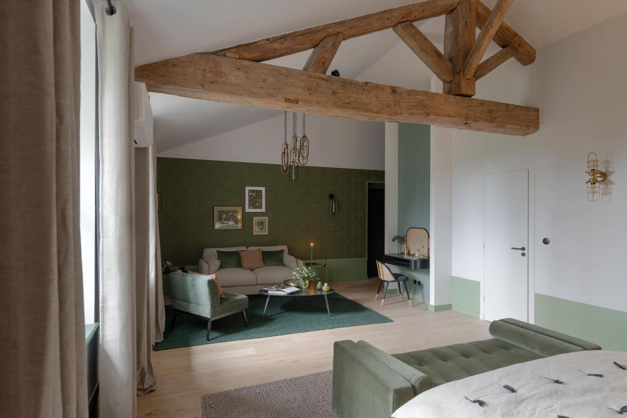 Domaine De Bellescize Hotel Chasselay Bagian luar foto